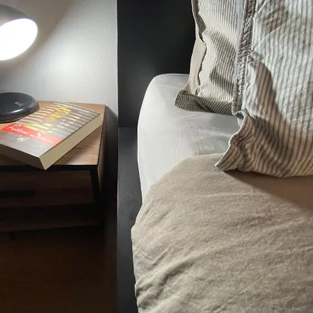 דירה Cozy Apt In Mangalem21 Wifi/ac/netflix טיראנה